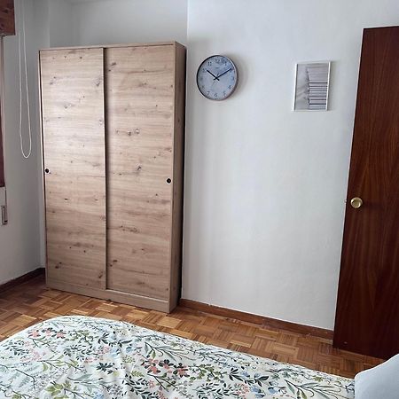 Acogedor Apartamento Con Vistas A La Catedral Y Parking Oviedo Kültér fotó