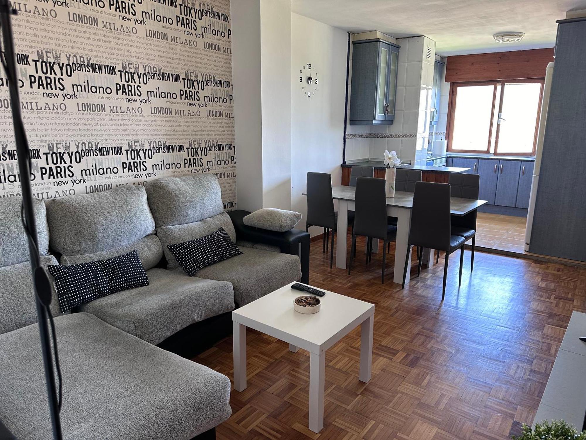 Acogedor Apartamento Con Vistas A La Catedral Y Parking Oviedo Kültér fotó