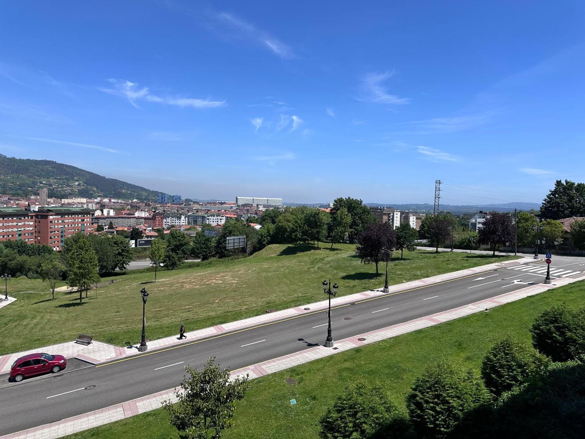 Acogedor Apartamento Con Vistas A La Catedral Y Parking Oviedo Kültér fotó