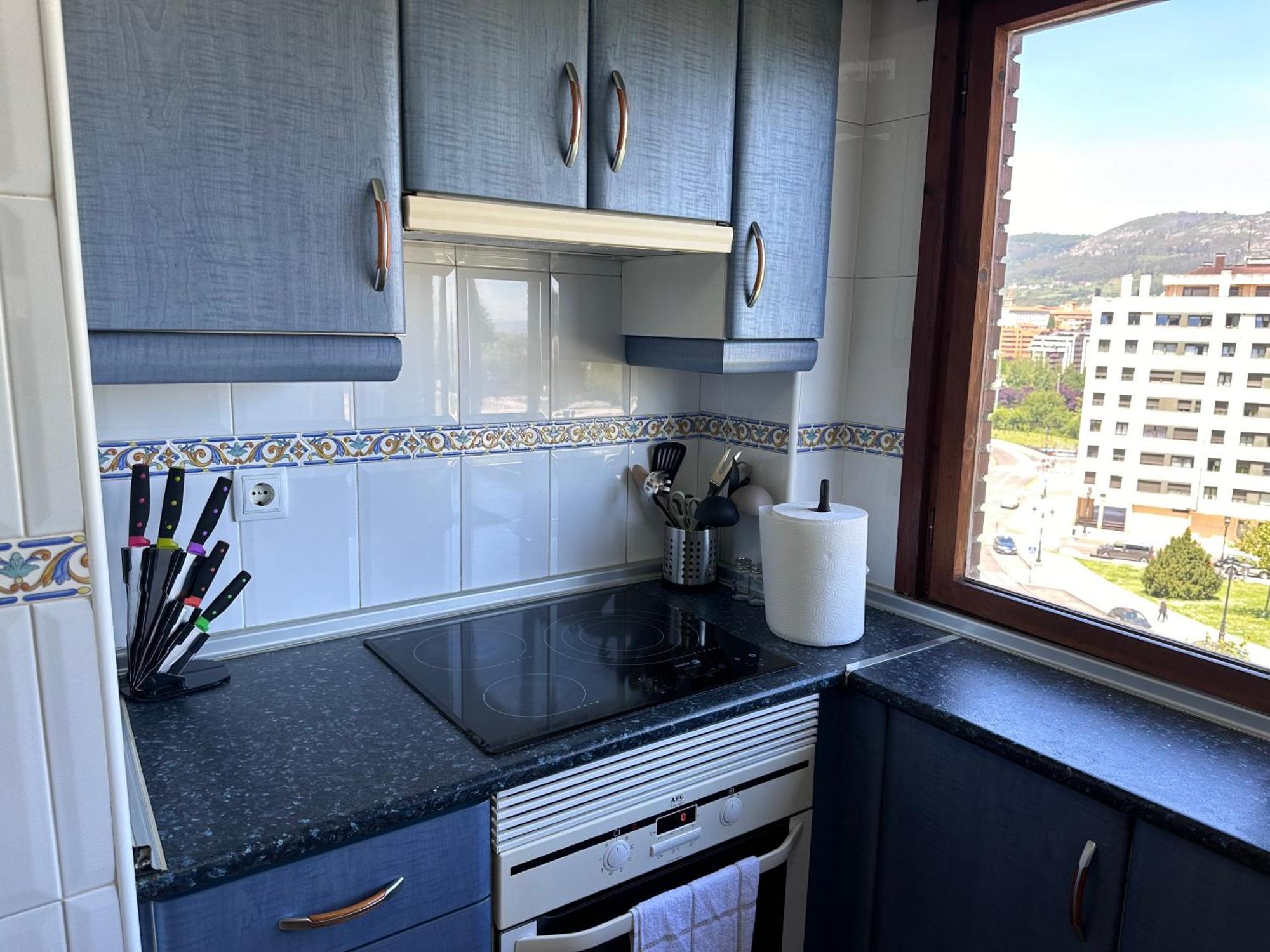 Acogedor Apartamento Con Vistas A La Catedral Y Parking Oviedo Kültér fotó